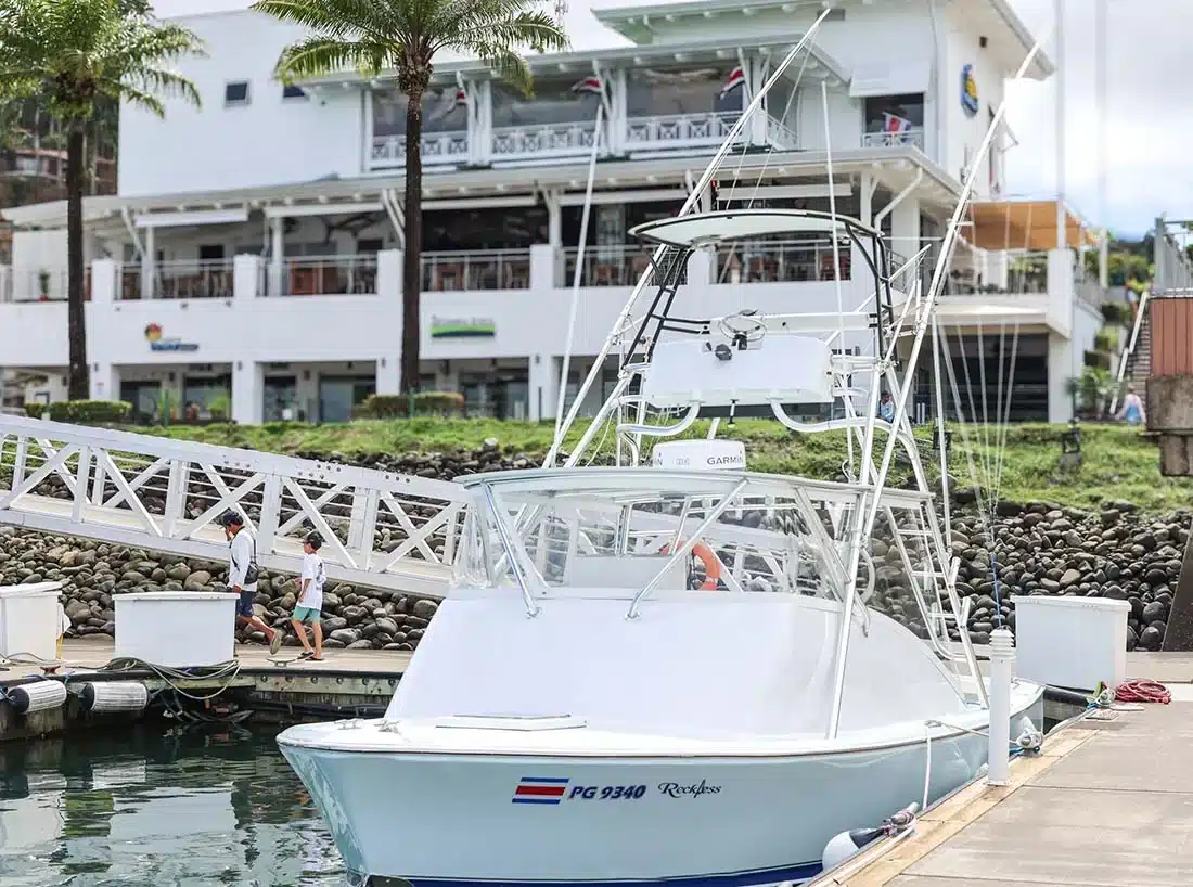 Sport Fishing Boat in Quepos – Reckless Bertram 31 sport fishing boat cockpit and shaded seating, Quepos Costa Rica